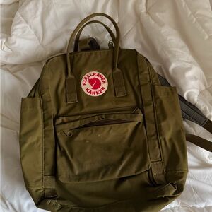 Fjallraven Kanken laptop backpack 17” with bottle pocket